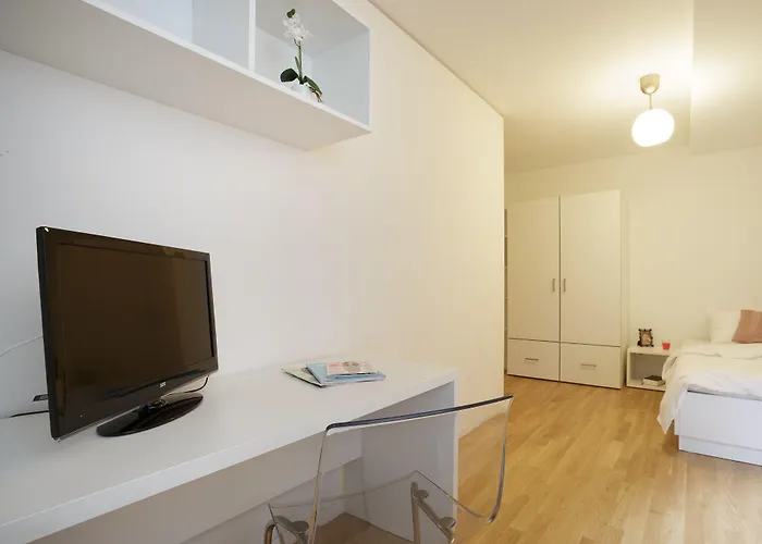 Brera Aparthotel 4*